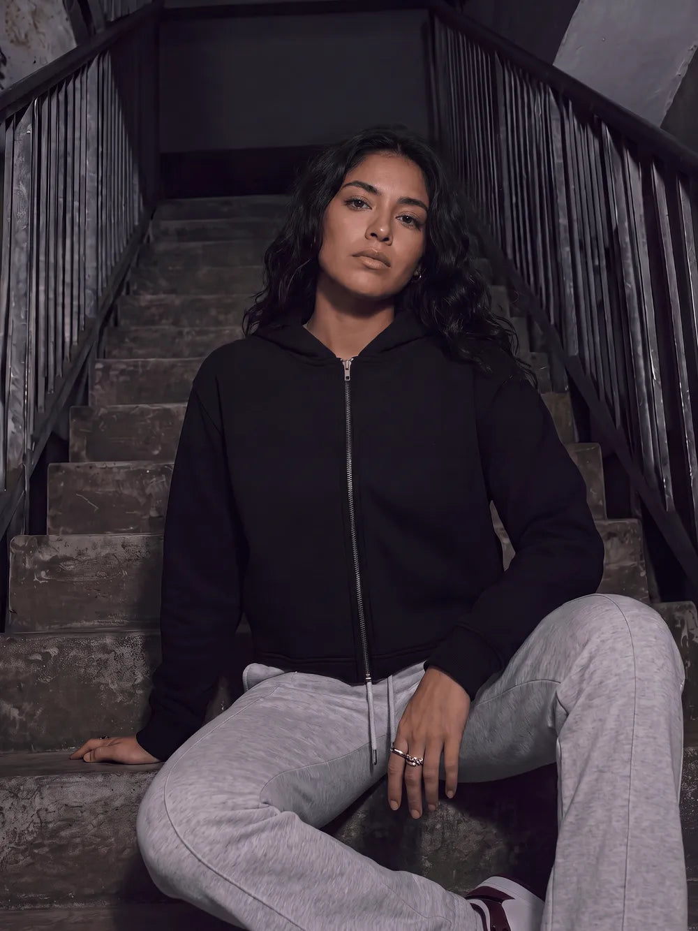 EP320 - Women's Cropped Hoodie